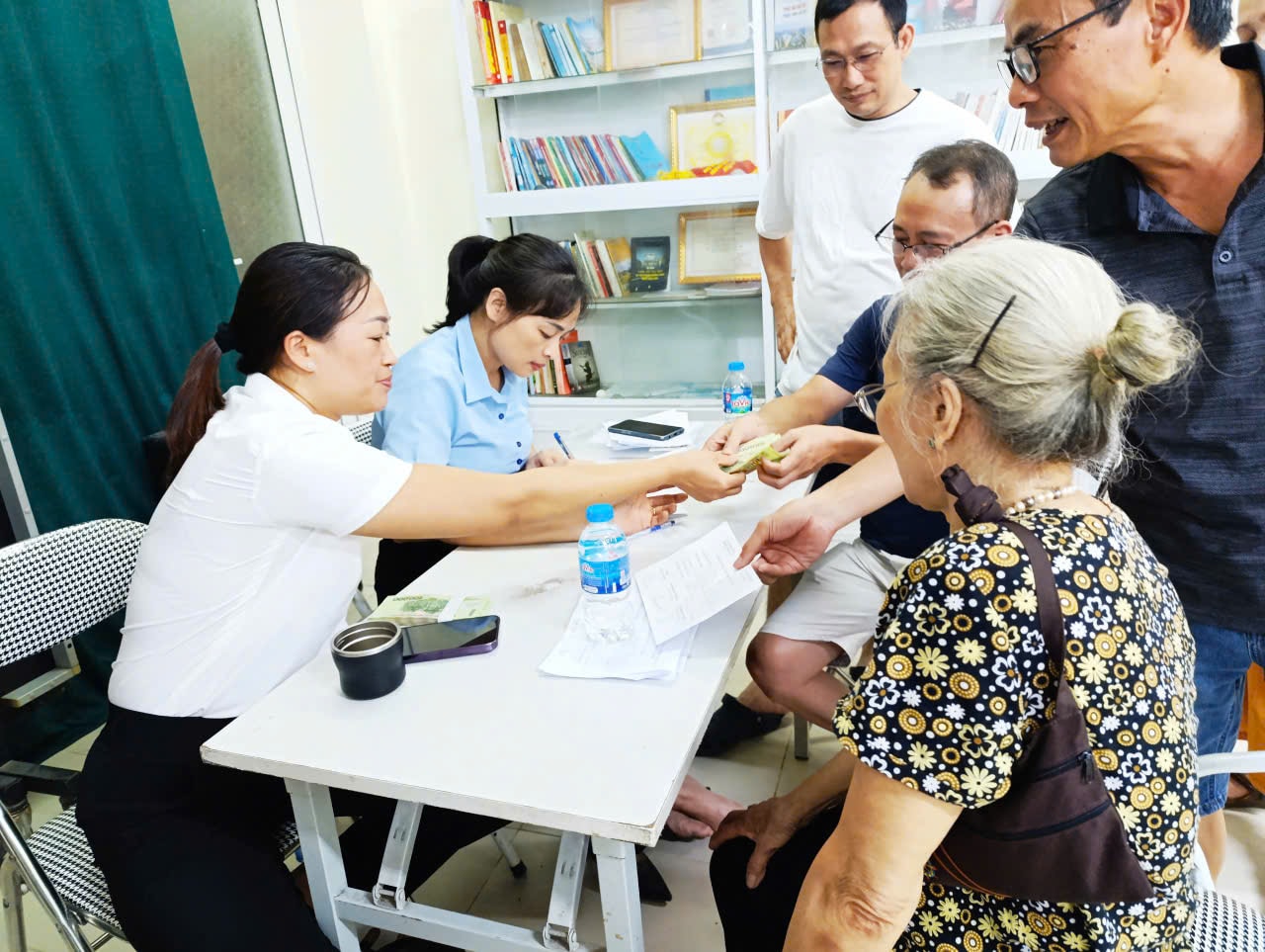 Món quà rung động triệu con tim- Ảnh 2.