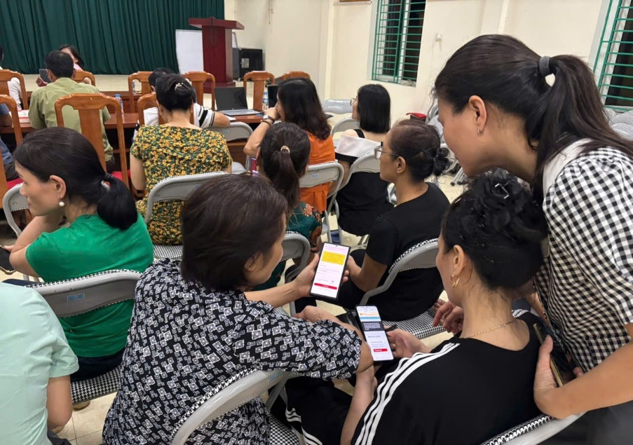 Xã Quảng Oai ra quân phong trào “Bình dân học vụ số” – đưa tri thức công nghệ đến với cộng đồng- Ảnh 3.