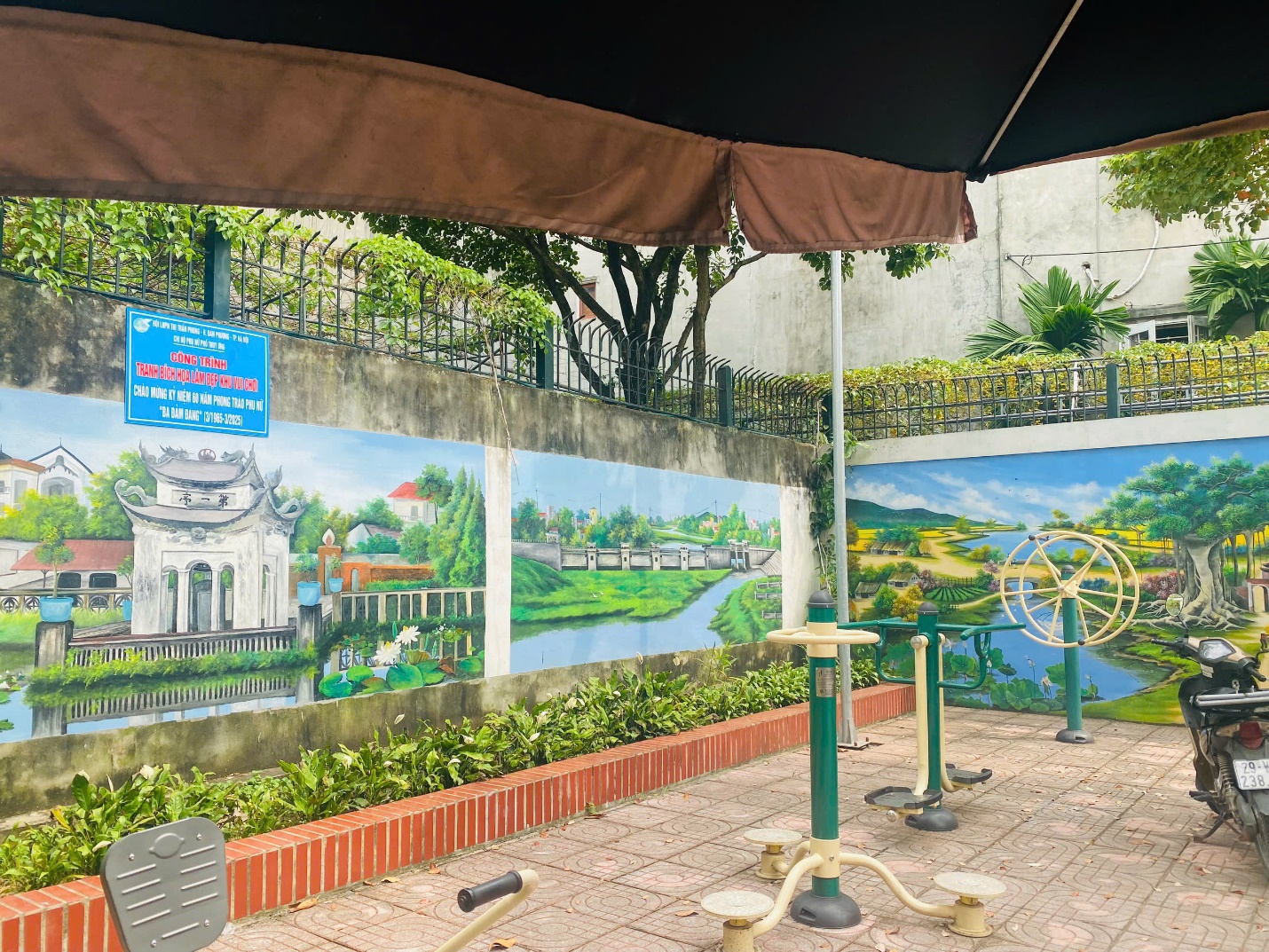 Tích cực hưởng ứng cuộc thi “ giữ gìn thôn, tổ dân phố sáng –xanh-sạch-đẹp-an toàn-thông minh”- Ảnh 2.