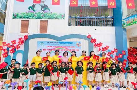 TRƯỜNG MẦM NON SAO MAI TƯNG BỪNG TỔ CHỨC 
LỄ KỈ NIỆM 80 NĂM TRUYỀN THỐNG NGÀNH GIÁO DỤC
VÀ KHAI GIẢNG NĂM HỌC MỚI 2025-2026
- Ảnh 5.