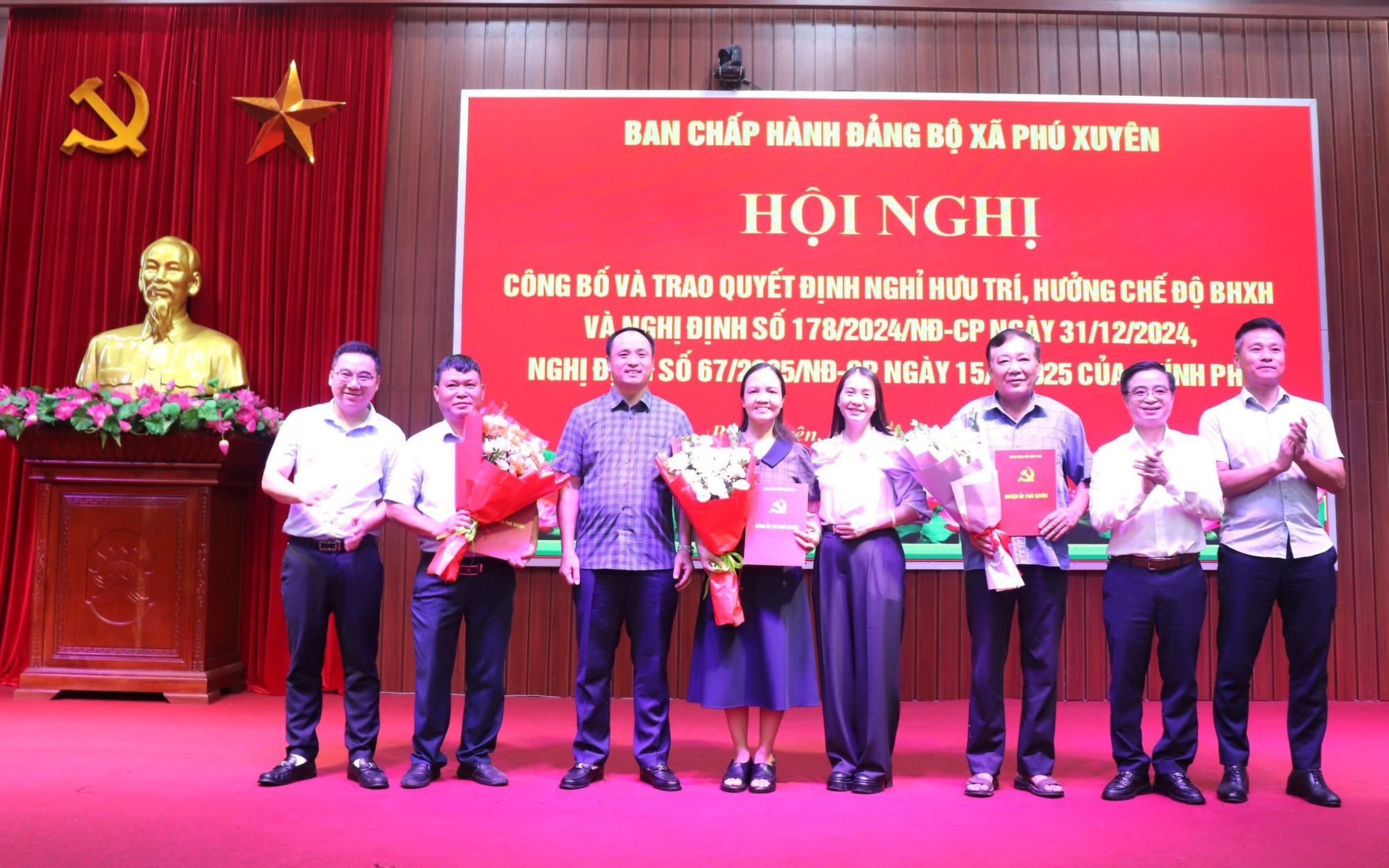 Hội nghị công bố và trao quyết định nghỉ hưu trí, hưởng chế độ BHXH và Nghị định số 178/NĐ – CP ngày 31/12/2024, Nghị định số 67/NĐ – CP ngày 15/3/2025 của Chính phủ.
