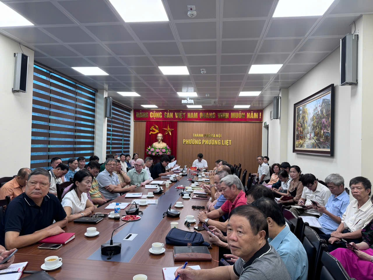 PHƯỜNG PHƯƠNG LIỆT THAM GIA HỘI NGHỊ TRỰC TUYẾN ĐÁNH GIÁ TÌNH HÌNH TRIỂN KHAI VẬN HÀNH MÔ HÌNH CHÍNH QUYỀN ĐỊA PHƯƠNG HAI CẤP TRÊN ĐỊA BÀN THÀNH PHỐ HÀ NỘI- Ảnh 1.