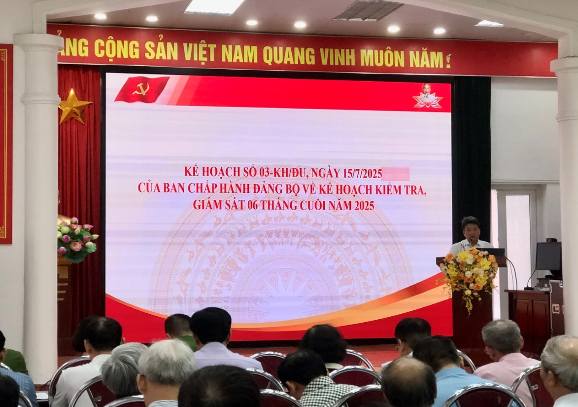 D:\PHƯỜNG NGHĨA ĐÔ (01.7.2025)\VB UBKT ĐU\Ảnh hoạt động\z6996056975033_79931c70739377b53079644347cb4c76.jpg
