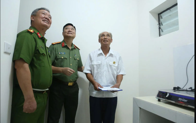 Bàn giao nhà cho hội viên Hội Cựu Công an Nhân dân có hoàn cảnh khó khăn- Ảnh 3.