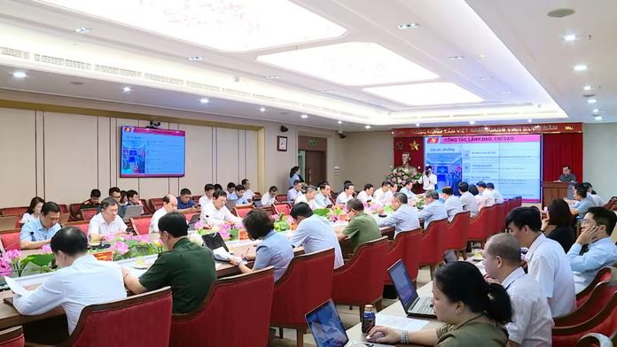 Thành uỷ Hà Nội đánh giá tình hình triển khai vận hành mô hình chính quyền địa phương 2 cấp- Ảnh 1.