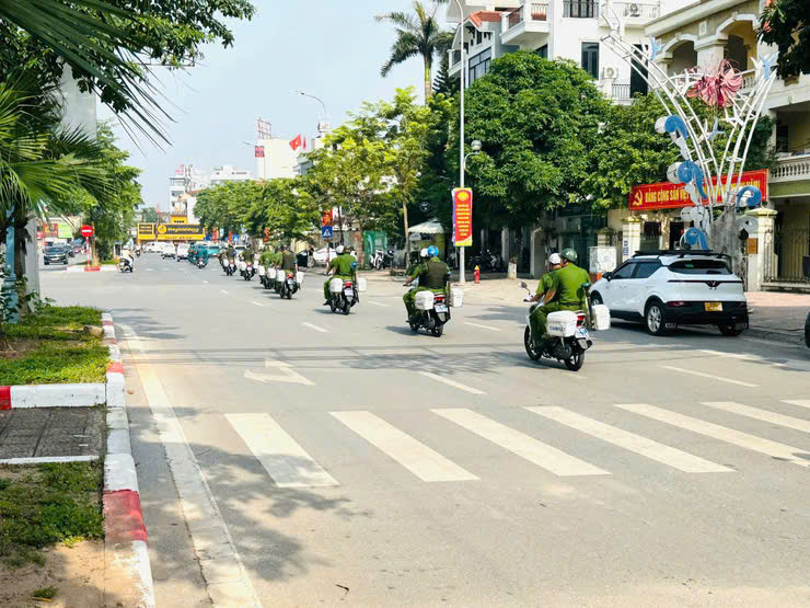 Xã Thanh Trì: Tăng cường công tác đảm bảo trật tự văn minh đô thị, duy trì tuyến phố văn minh đô thị- Ảnh 8.