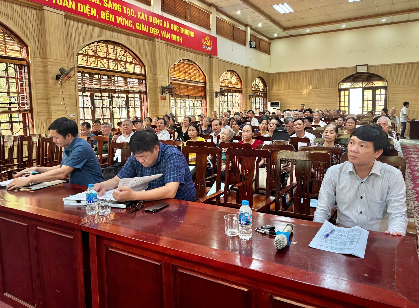 Hoài Đức tổ chức tuyên truyền, phổ biến, giáo dục pháp luật cho cán bộ, công chức, nhân dân trên địa bàn năm 2025.- Ảnh 1.