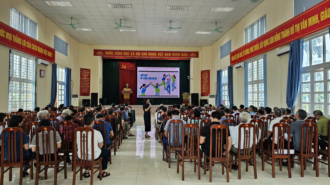 Tổ giám sát phòng chống dịch sốt xuất huyết xã Sơn Đồng được tập huấn nghiệp vụ- Ảnh 1.