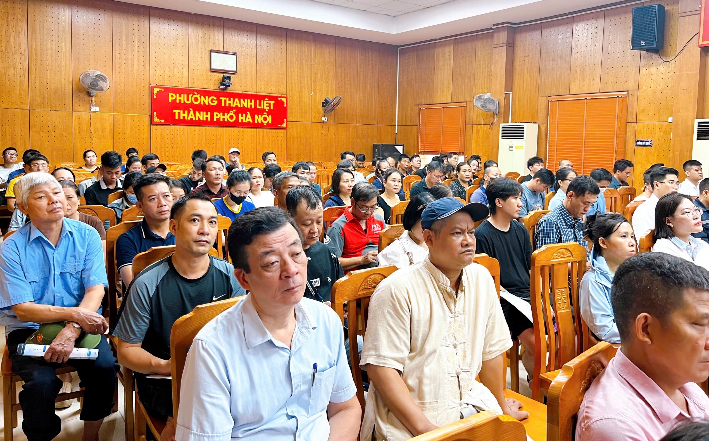 Phường Thanh Liệt: Hơn 100 chủ sơ sở sản xuất, hộ kinh doanh tham gia tập huấn cập nhật thông tin cơ sở về phòng cháy chữa cháy- Ảnh 4.