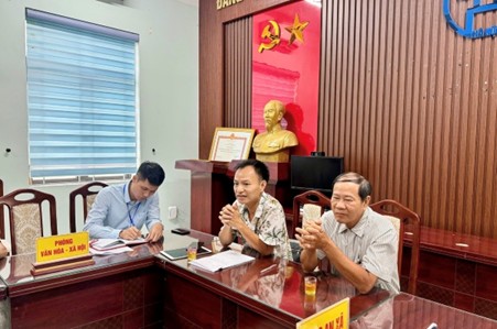 Đồng chí Nguyễn Trung Thuận - Bí thư Đảng ủy, Chủ tịch HĐND xã An Khánh tiếp công dân định kỳ tháng 9- Ảnh 2.