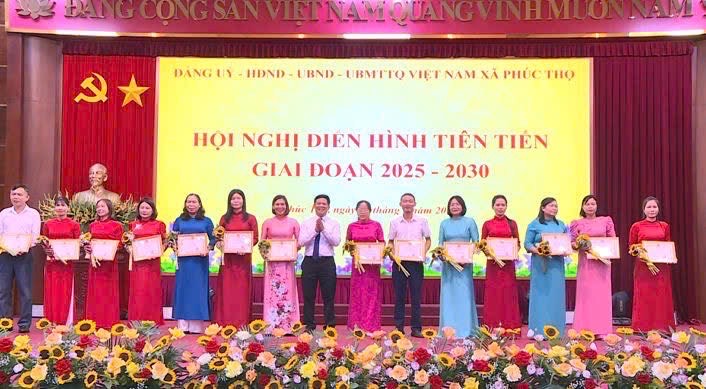 Xã Phúc Thọ tổ chức Hội nghị điển hình tiên tiến giai đoạn 2025-2030- Ảnh 11.