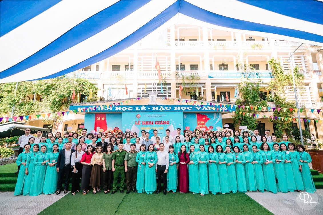TRƯỜNG THCS TÂN TRIỀU ỔN ĐỊNH NỀ NẾP, THỰC HIỆN NHIỆM VỤ NĂM HỌC NGAY TỪ TUẦN ĐẦU TIÊN- Ảnh 5.