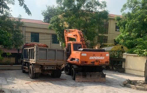 Công an xã Trung Giã kịp thời ngăn chặn hai vụ khai thác đất trái phép- Ảnh 3.