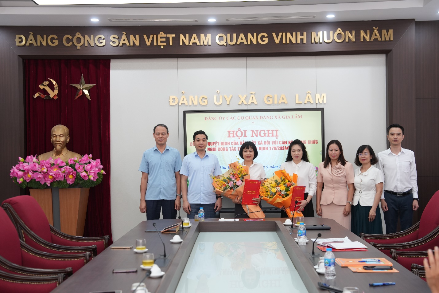 Xã Gia Lâm tổ chức hội nghị công bố các quyết định nghỉ chế độ theo Nghị định 178/2024/NĐ-CP của Chính phủ- Ảnh 2.