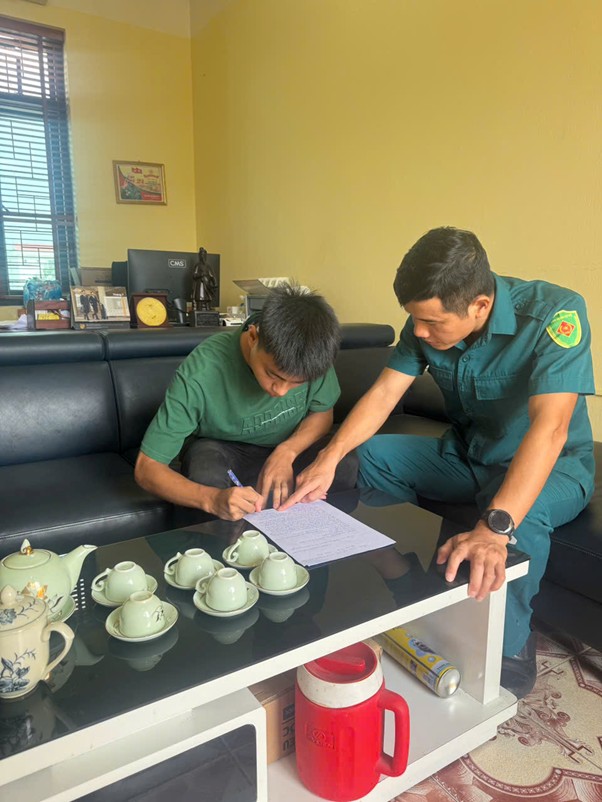3 thanh niên xã An Khánh viết đơn tình nguyện nhập ngũ năm 2026- Ảnh 4.