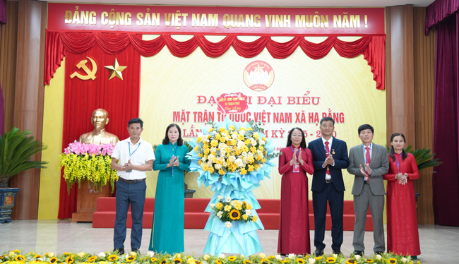 Đại hội đại biểu Ủy ban MTTQ Việt Nam xã Hạ Bằng, lần thứ I, nhiệm kỳ 2025 - 2030 thành công tốt đẹp- Ảnh 2.