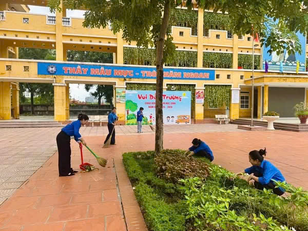 XÃ THANH TRÌ: RA QUÂN TỔNG DỌN VỆ SINH MÔI TRƯỜNG, DIỆT BỌ GẬY, PHÒNG CHỐNG SỐT XUẤT HUYẾT ĐỢT I NĂM 2025- Ảnh 3.