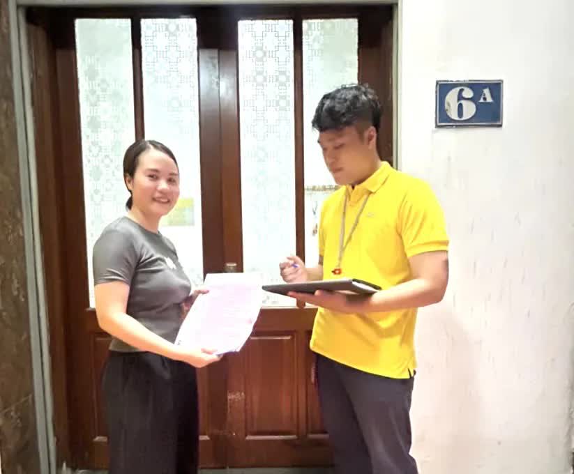 Phường Láng cấp giấy phép xây dựng toàn trình đầu tiên cho công dân- Ảnh 2.