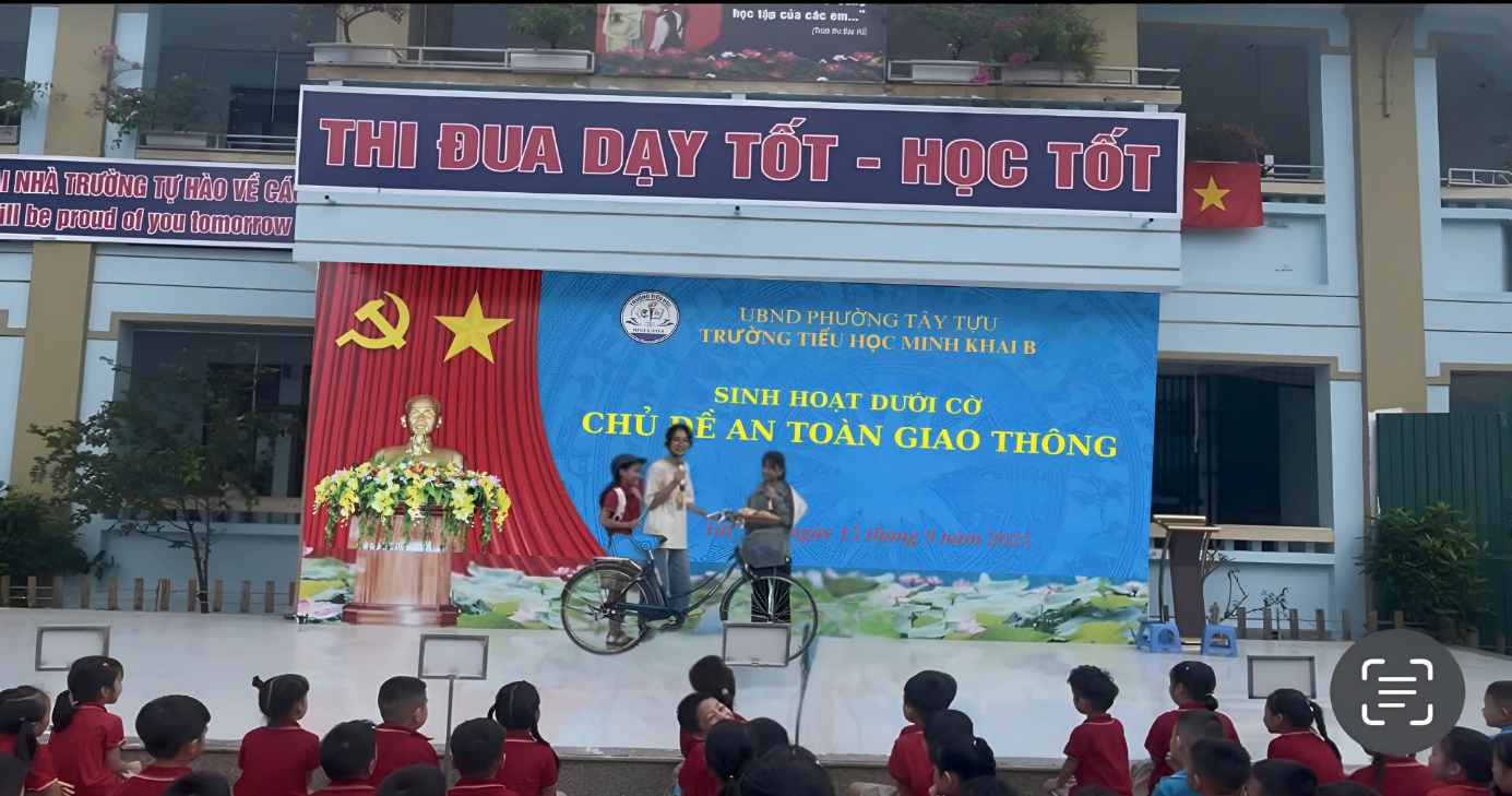 Trường Tiểu học Minh Khai B tổ chức Sinh hoạt dưới cờ với chủ đề “An toàn giao thông”- Ảnh 3.