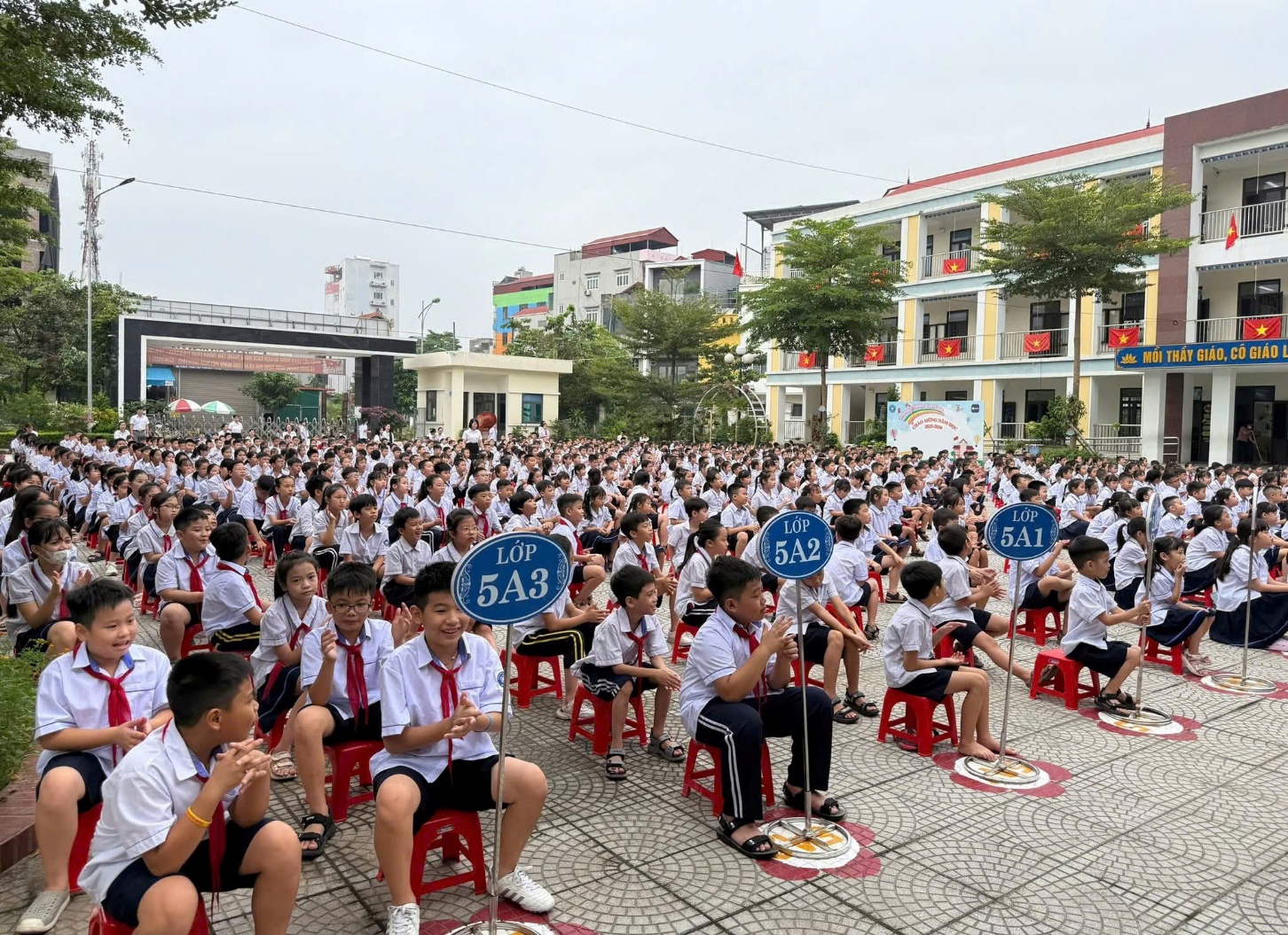 Trường Tiểu học Vạn Xuân tổ chức truyền thông kỹ năng phòng tránh xâm hại trẻ em và phòng chống bạo lực học đường- Ảnh 1.