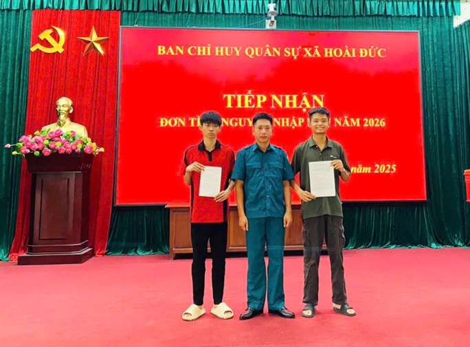 Thanh niên xã Hoài Đức viết đơn tình nguyện lên đường nhập ngũ- Ảnh 2.
