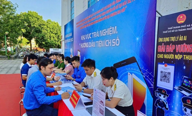 Từ phong trào "Bình dân học vụ" năm xưa đến "Bình dân học vụ số" hôm nay- Ảnh 6.