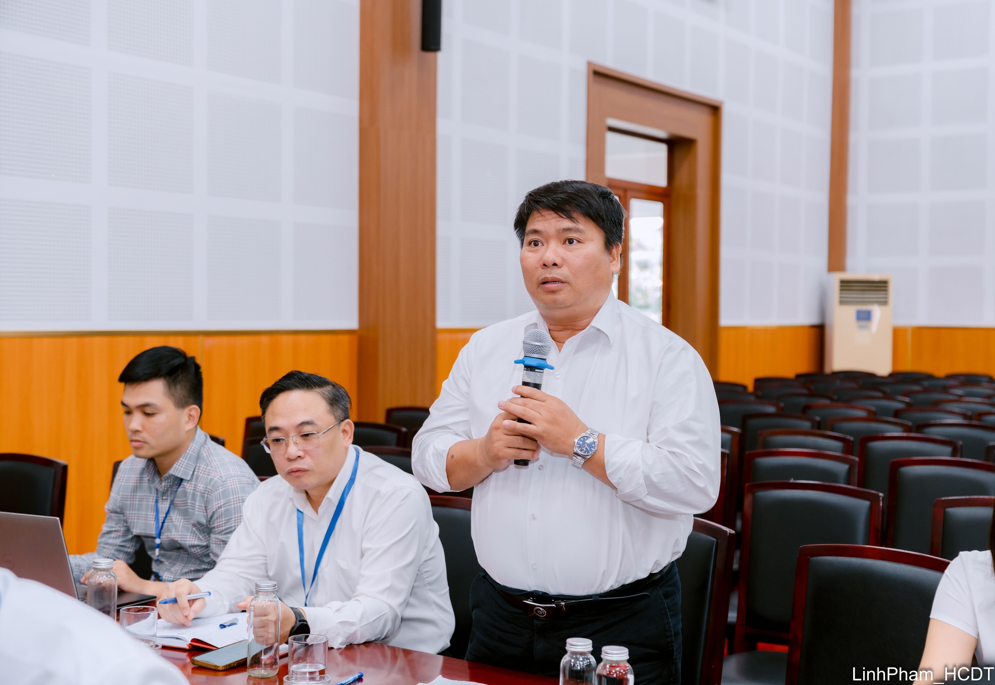 Đảng bộ Long Biên phát huy tinh thần đoàn kết, quyết tâm hoàn thành toàn diện các chỉ tiêu kinh tế - xã hội năm 2025- Ảnh 6.