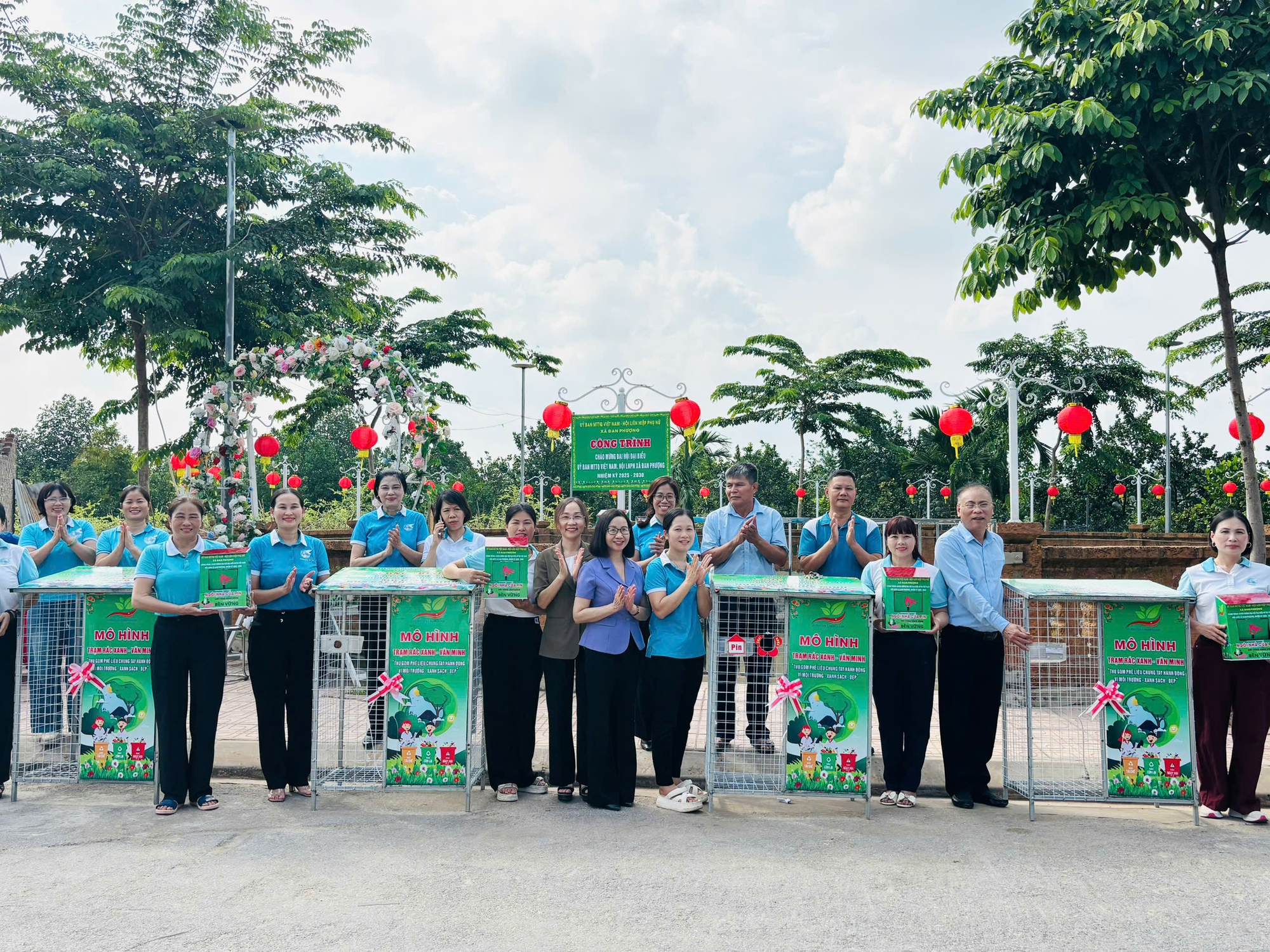 UB MTTQ Việt Nam xã Đan Phượng gắn biển công trình chào mừng Đại hội MTTQ và các tổ chức chính trị- xã hội xã nhiệm kỳ 2025-2030.- Ảnh 3.