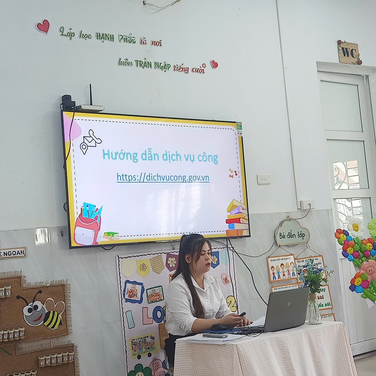 ảnh tuyên truyền
