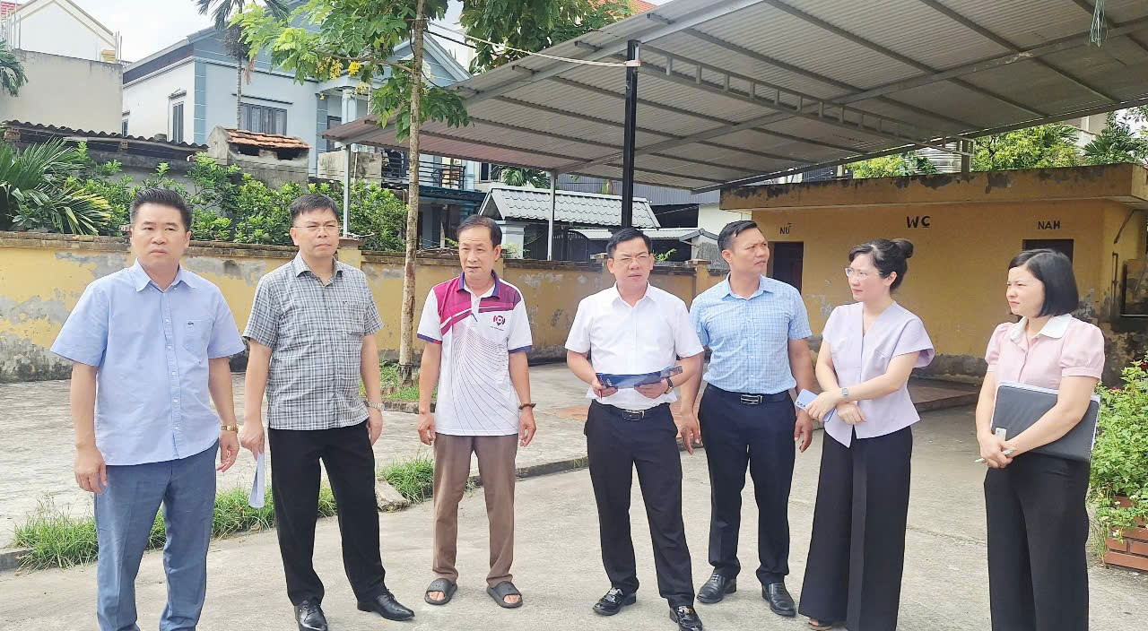 Lãnh đạo UBND xã Hát Môn khảo sát hoạt động các Nhà văn hóa trên địa bàn- Ảnh 1.