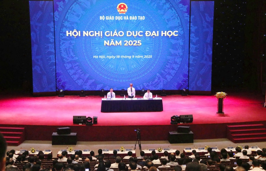 Tuyển sinh ĐH năm 2026: Đề xuất giới hạn nguyện vọng, xem xét bỏ xét tuyển học bạ- Ảnh 1.
