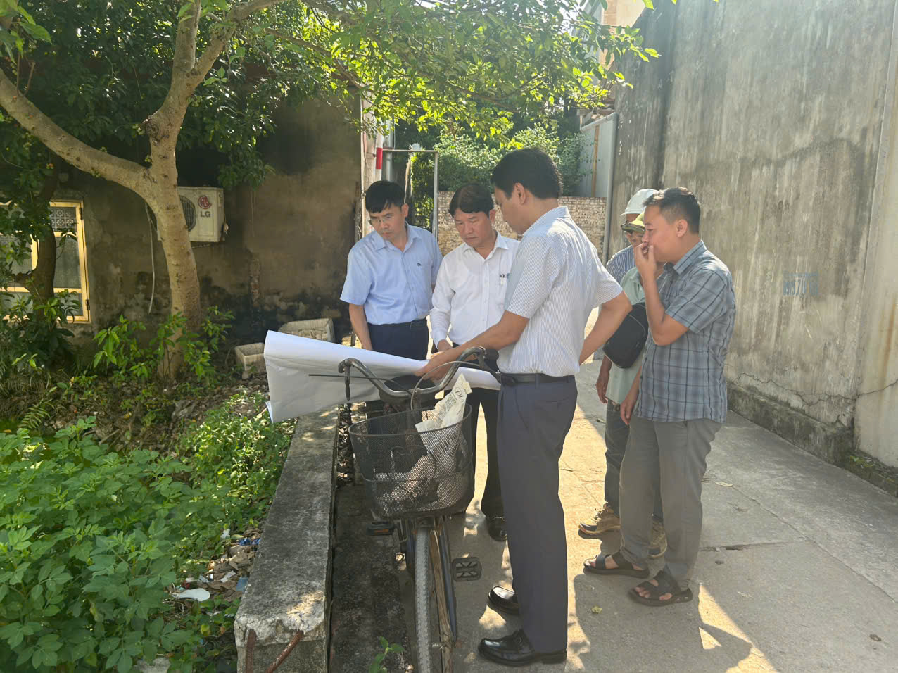 Lãnh đạo xã Thuận An kiểm tra tiến độ dự án trên địa bàn xã- Ảnh 2.