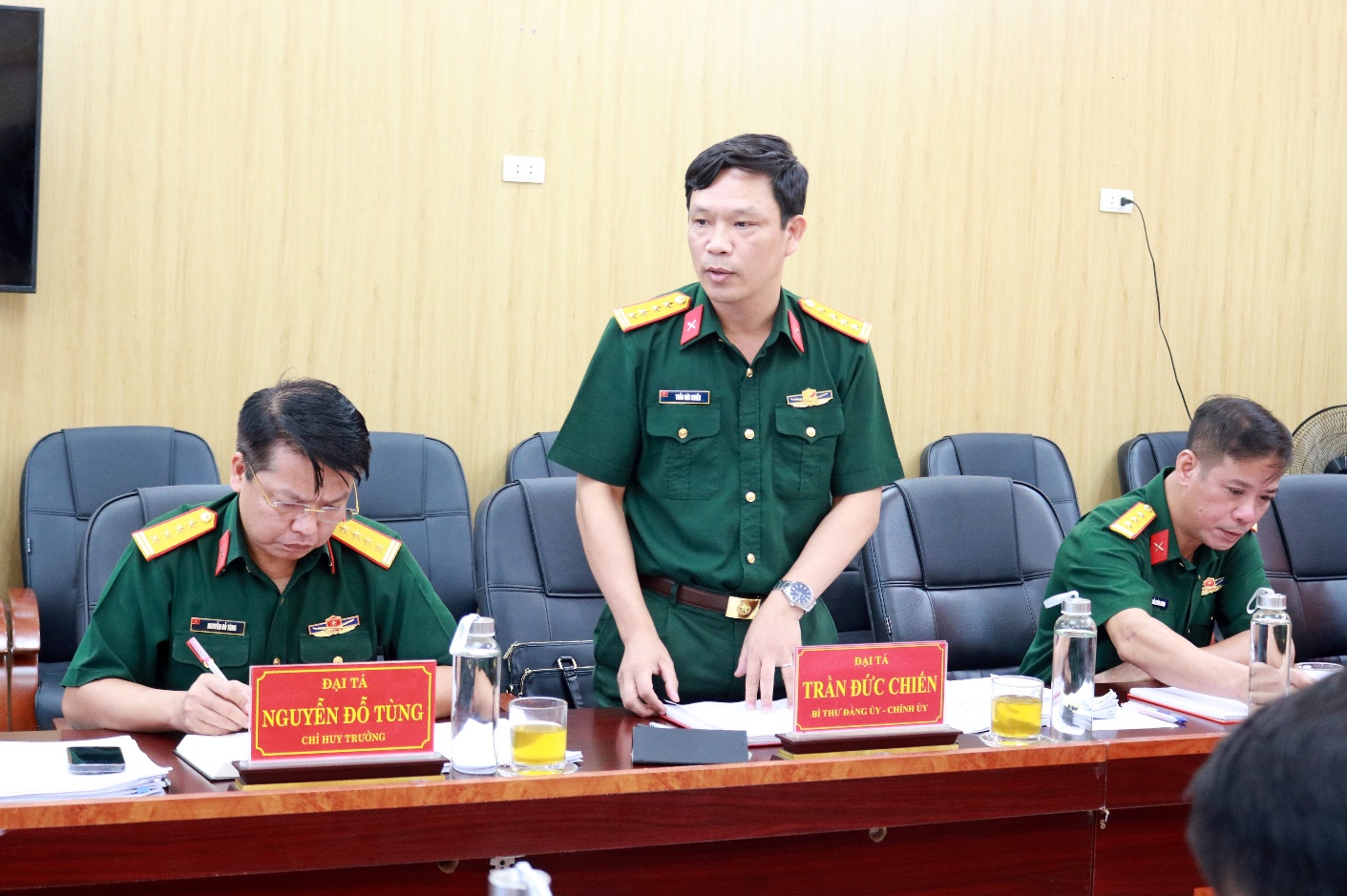 Xuân Mai: Tiếp và làm việc với lãnh đạo Đảng ủy, Ban chỉ huy cụm Phòng thủ khu vực 2 – Phúc Thọ- Ảnh 5.