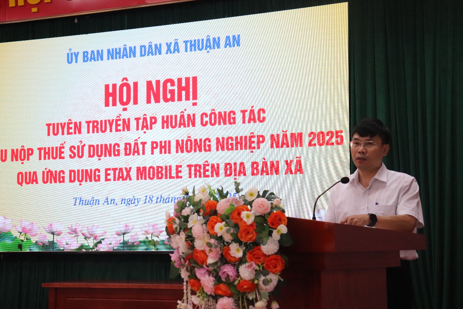 Xã Thuận An tuyên truyền, tập huấn thu nộp thuế đất phi nông nghiệp năm 2025 qua ứng dụng Etax Mobile- Ảnh 4.