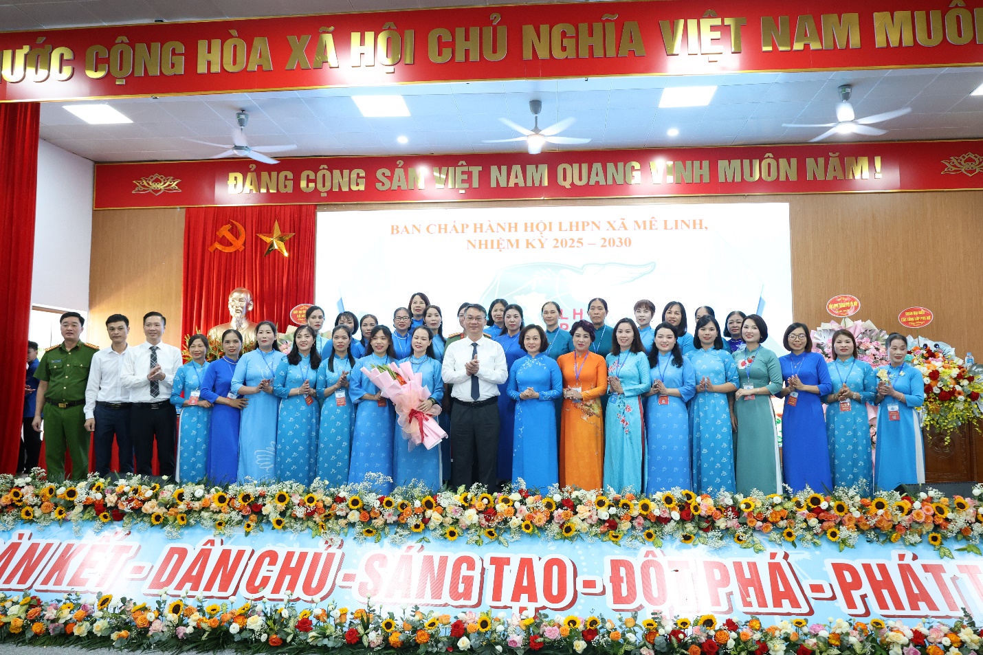 Phụ nữ Mê Linh: "Đoàn kết - Dân chủ - Đổi mới - Đột phá - Phát triển" góp phần xây dựng tổ chức Hội vững mạnh- Ảnh 6.