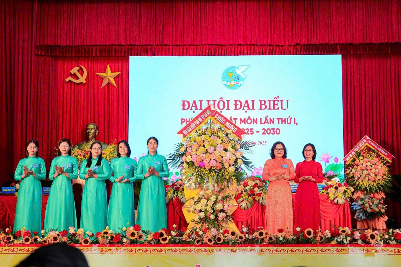 Đại hội Đại biểu Phụ nữ xã Hát Môn lần thứ I, nhiệm kỳ 2025-2030 thành công tốt đẹp- Ảnh 5.