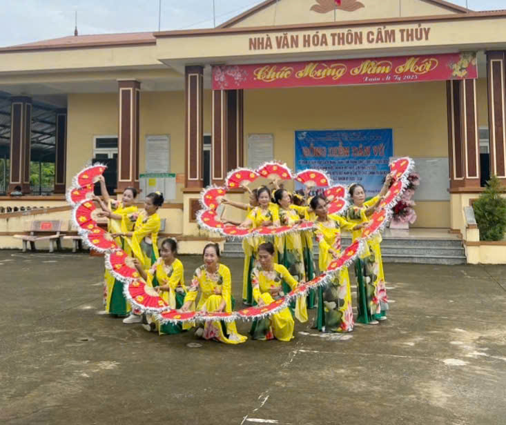 Hoạt động dân vũ sôi nổi của Hội LHPN xã Bất Bạt chào mừng 80 năm Cách mạng Tháng Tám và Quốc khánh 2/9- Ảnh 9.