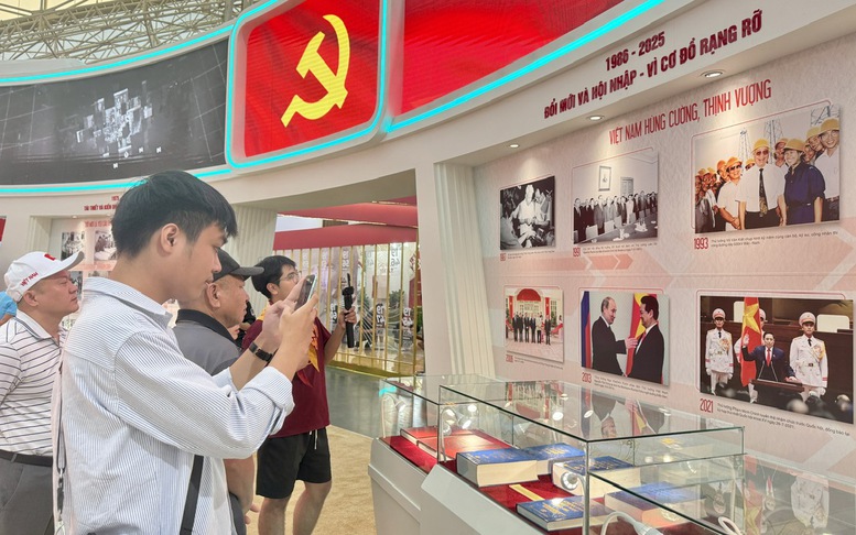 Kéo dài thời gian Triển lãm thành tựu Đất nước đến hết ngày 15/9/2025- Ảnh 2.