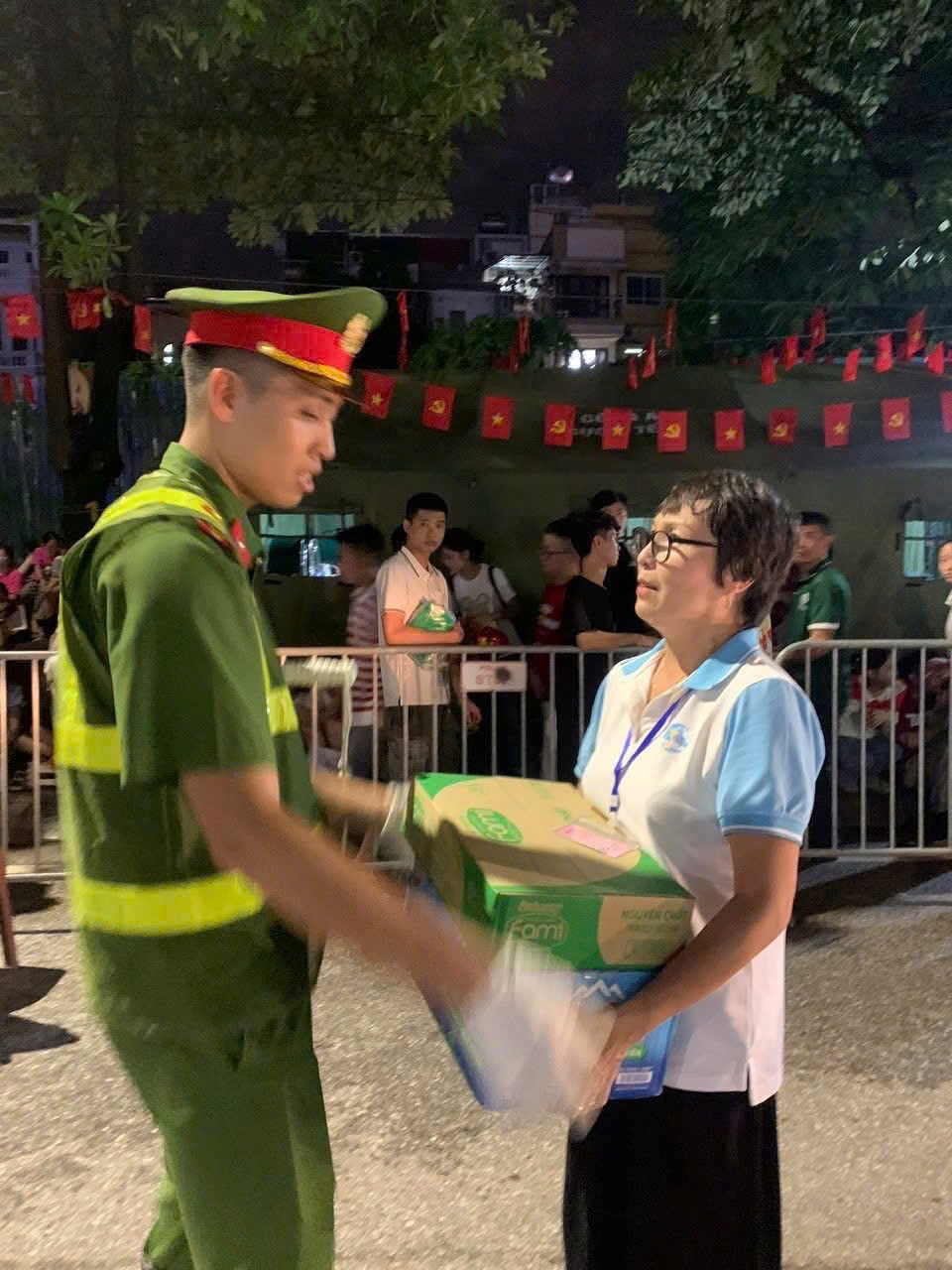 Phường Ngọc Hà: Những hành động đẹp trong ngày Quốc khánh 2/9- Ảnh 6.