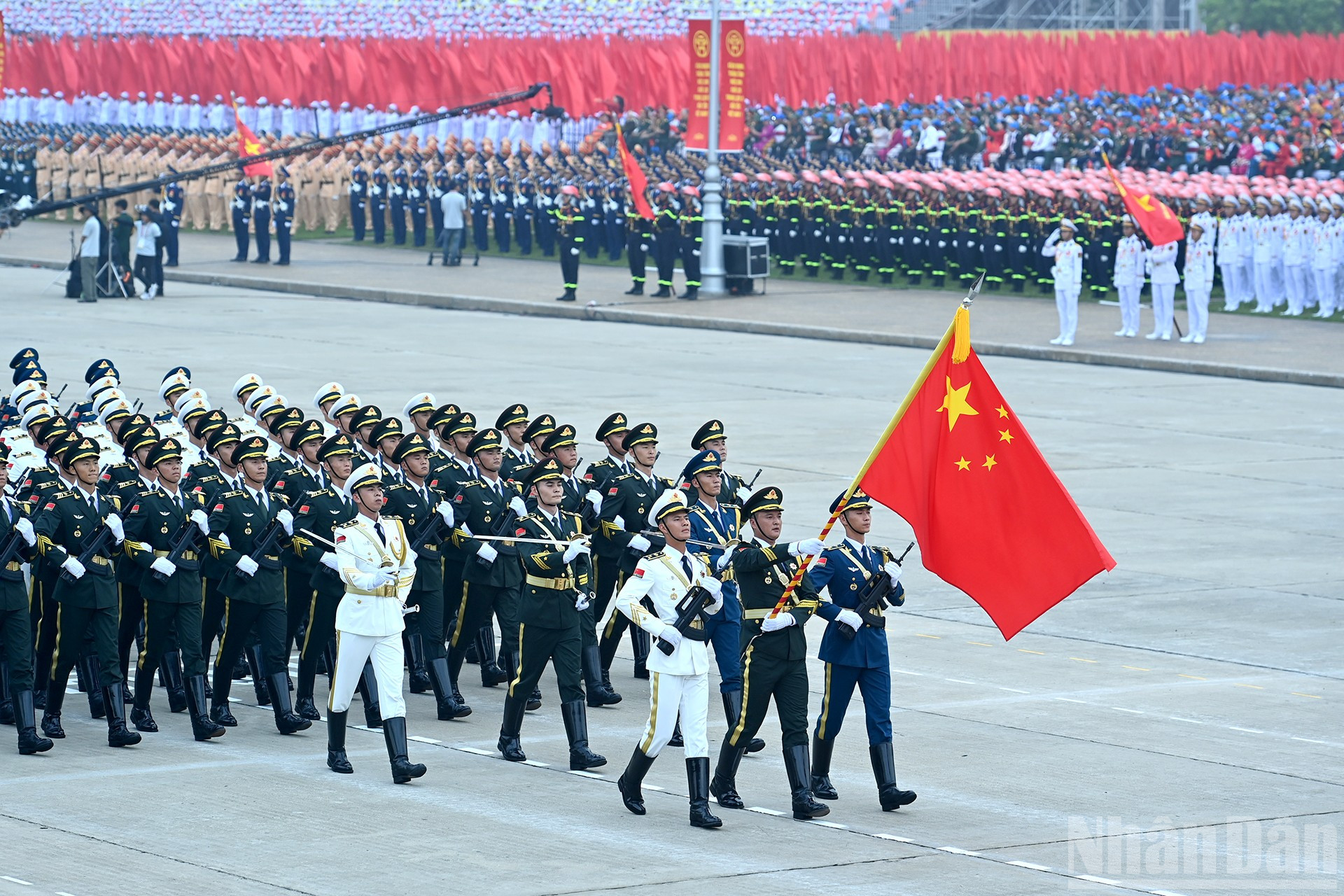 [Ảnh] Toàn cảnh lễ diễu binh, diễu hành kỷ niệm 80 năm Cách mạng Tháng Tám thành công và Quốc khánh 2/9- Ảnh 13.