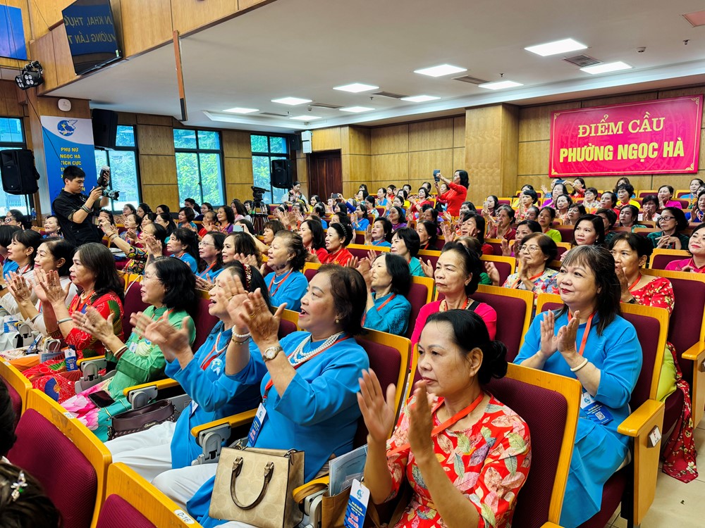 Hội LHPN phường Ngọc Hà phấn đấu có nhiều hơn nữa gương phụ nữ là người tốt, việc tốt điển hình cấp thành phố- Ảnh 2.