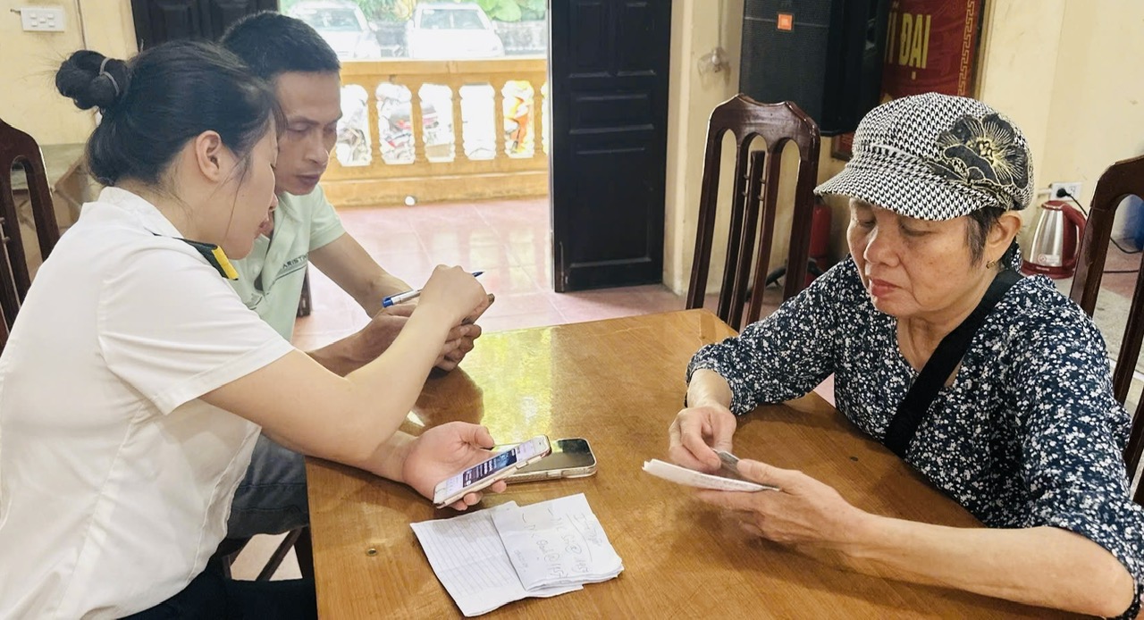 Phường Chương Mỹ triển khai nộp thuế sử dụng đất phi nông nghiệp năm 2025 bằng phương thức điện tử- Ảnh 3.