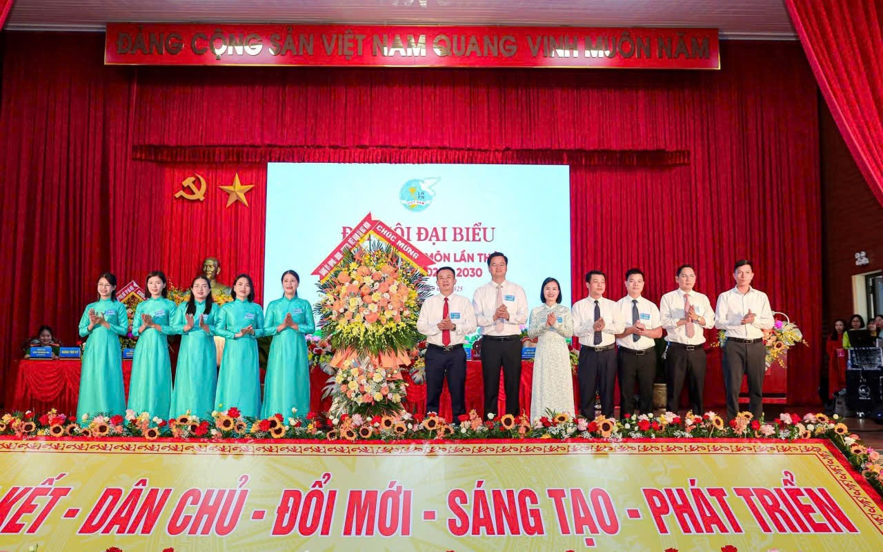 Đại hội Đại biểu Phụ nữ xã Hát Môn lần thứ I, nhiệm kỳ 2025-2030 thành công tốt đẹp