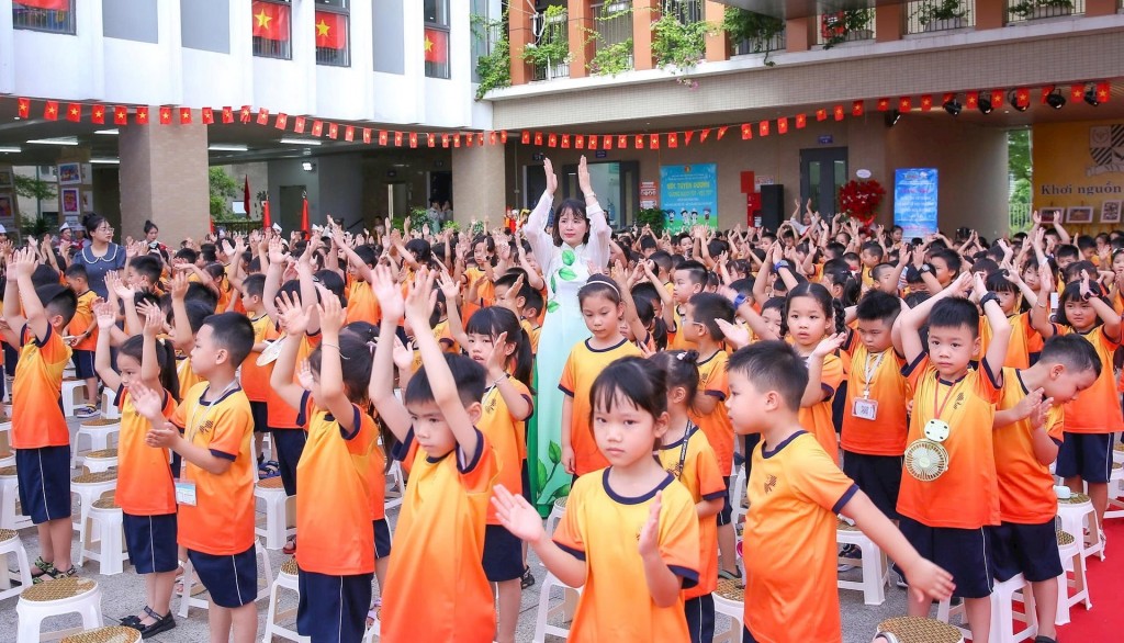 Bảo vệ danh dự nhà giáo, tạo cơ hội cho học sinh sửa sai và trưởng thành- Ảnh 1.