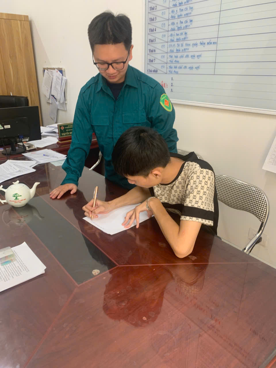 Thanh niên Thanh Liệt tình nguyện viết đơn nhập ngũ, tiếp nối truyền thống cha anh- Ảnh 2.