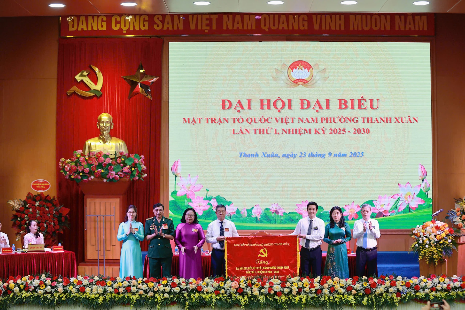 Đồng chí Nguyễn Xuân Hải giữ chức Chủ tịch Ủy ban MTTQ Việt Nam phường Thanh Xuân- Ảnh 6.