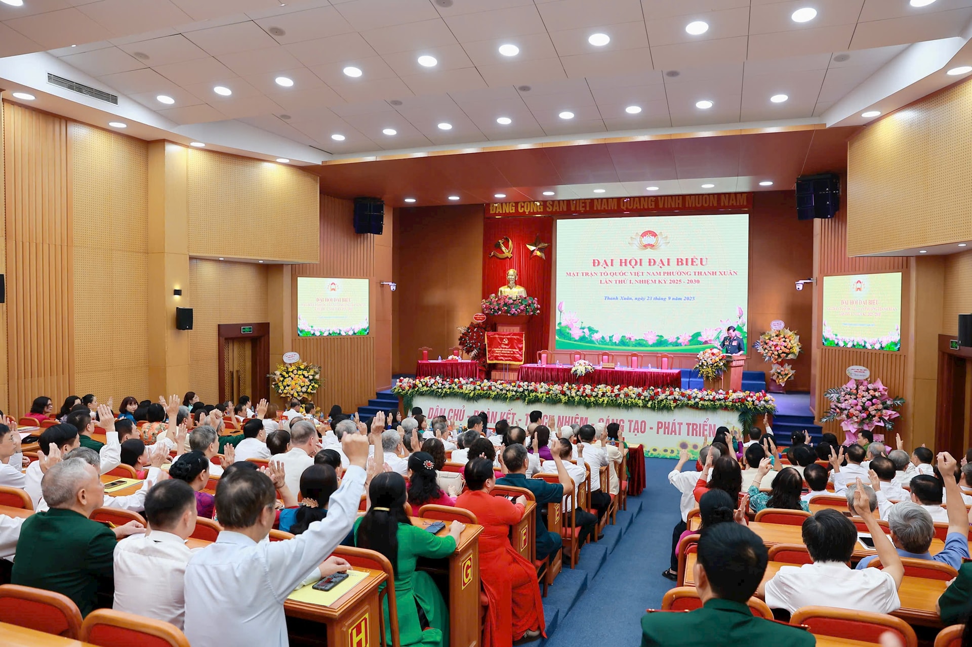 Đồng chí Nguyễn Xuân Hải giữ chức Chủ tịch Ủy ban MTTQ Việt Nam phường Thanh Xuân- Ảnh 1.