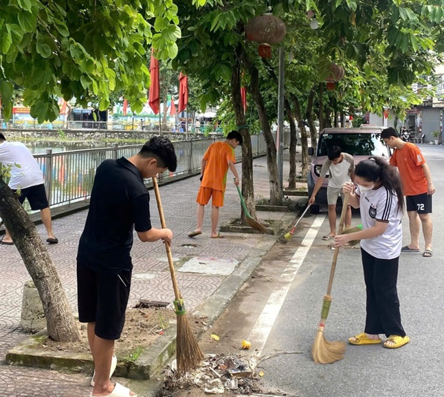 Đoàn TNCS HCM xã Hoài Đức phát động phong trào “Ngày thứ Bảy – Chủ nhật xanh”- Ảnh 2.