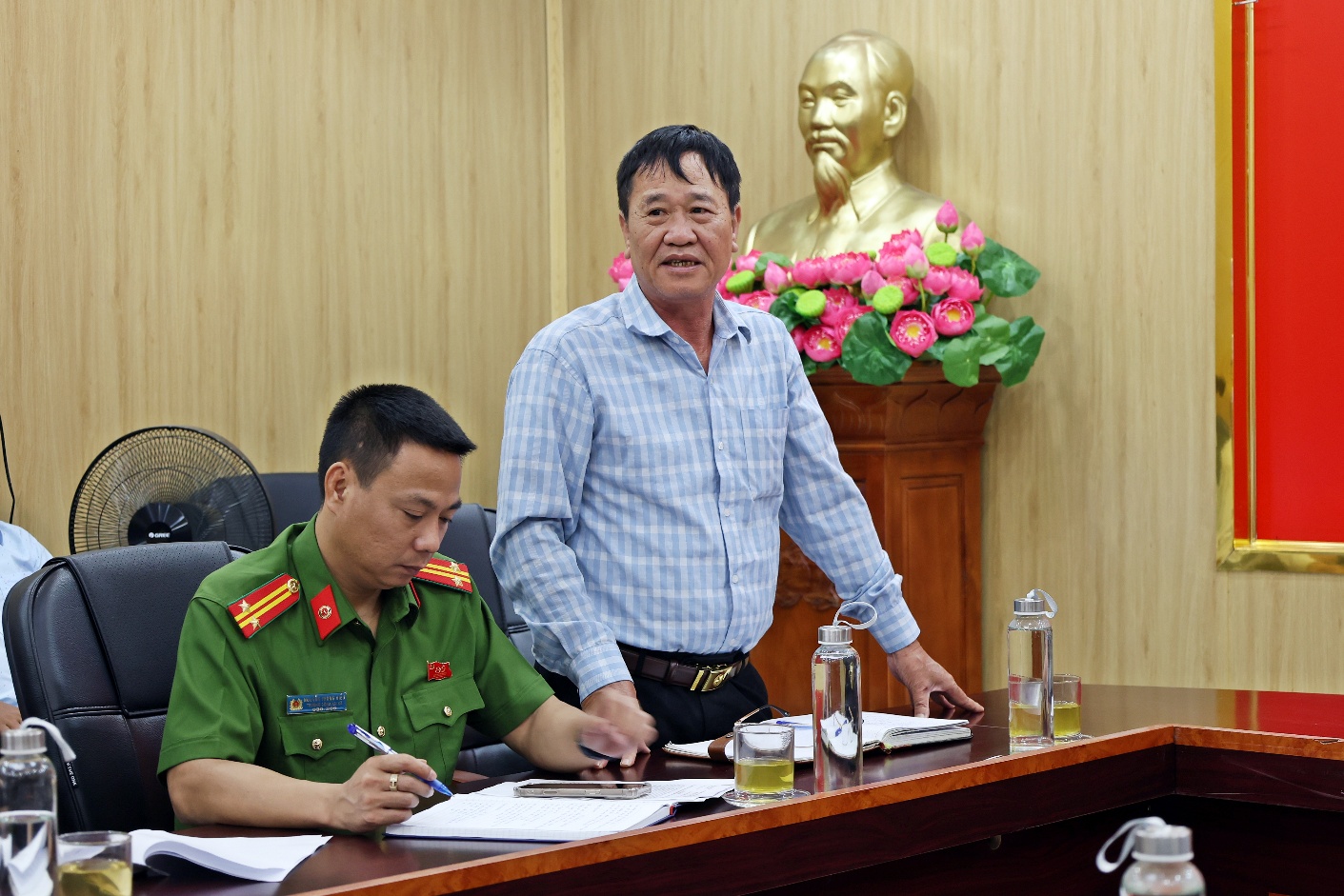 UBND xã Xuân Mai triển khai kế hoạch tổ chức Tết Trung thu cho trẻ em trên địa bàn xã- Ảnh 4.