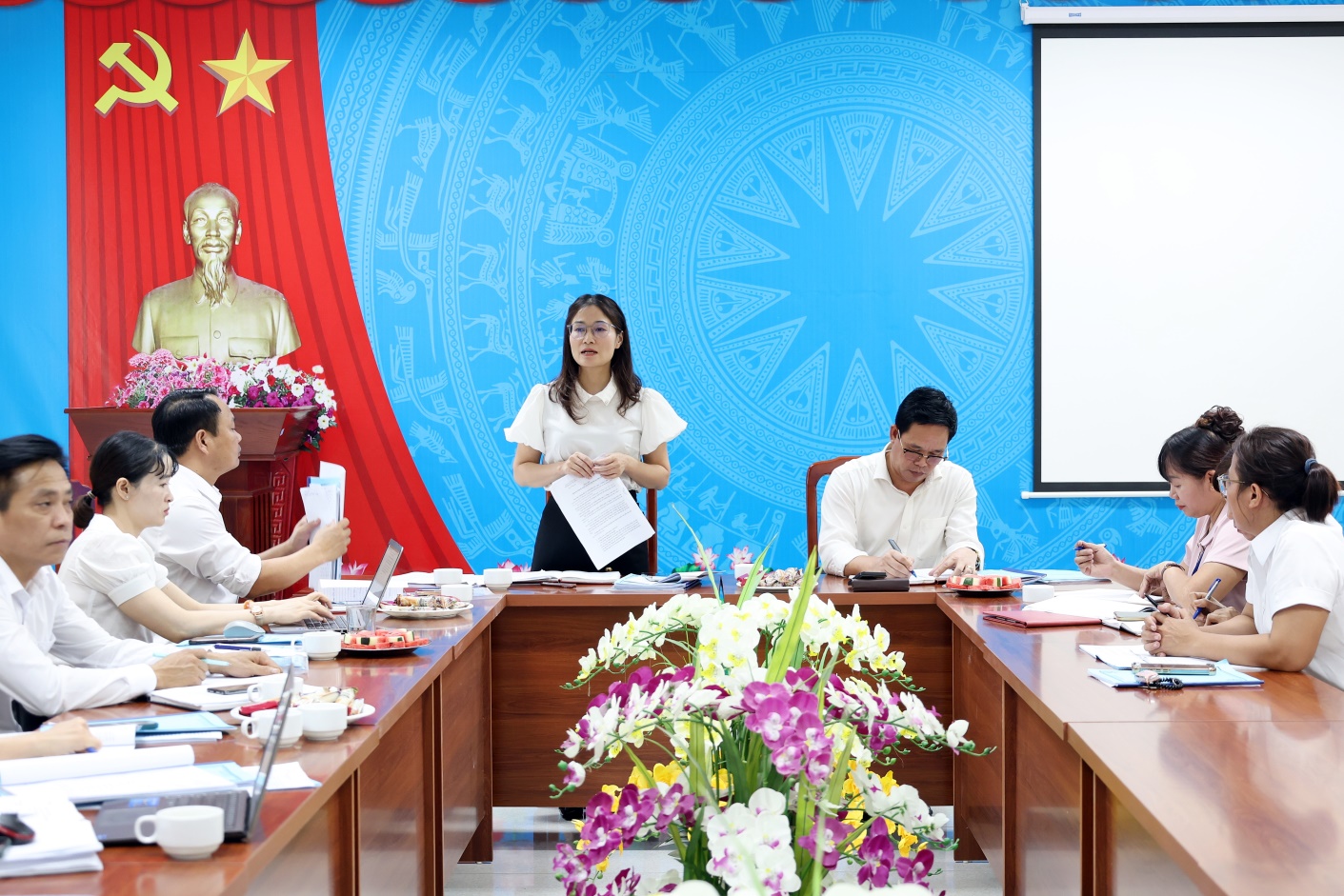 C:\Users\May tinh Loc Ninh\Downloads\New folder\3S2A0412.JPG